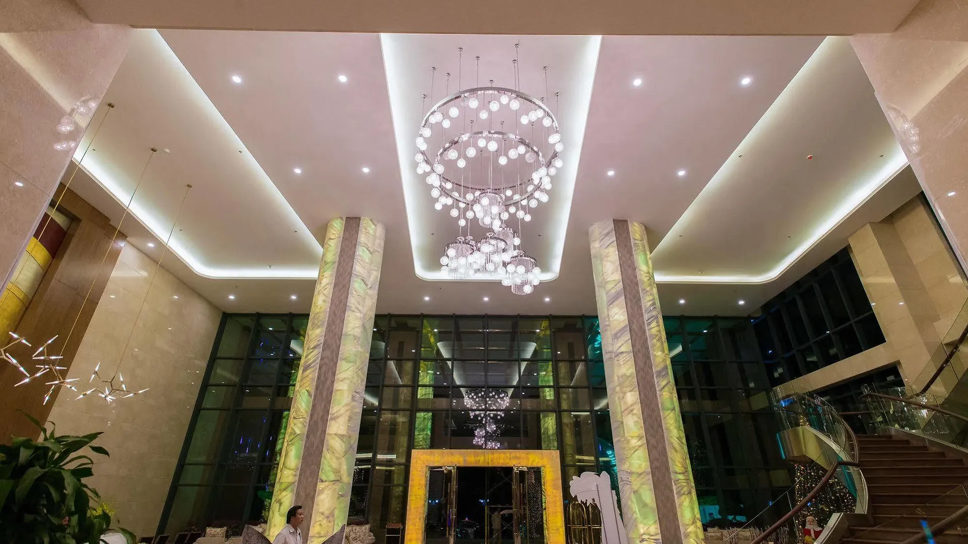 Muong Thanh Luxury Nha Trang Hotel